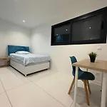Maison Moderne Villa *